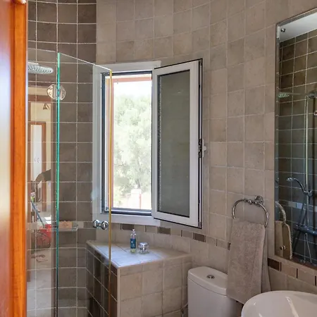 Villa Minos - 4-bedroom Luxury With Pool In Spartia, Kefalonia Spartia