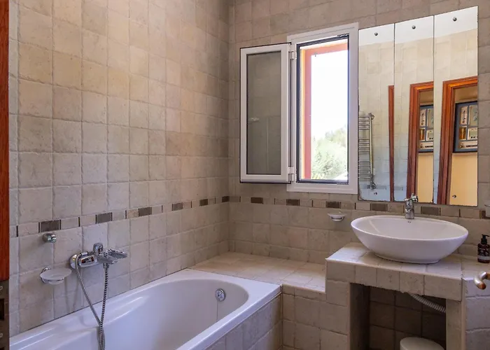 Minos - 4-bedroom Luxury With Pool In Spartia, Kefalonia Villa