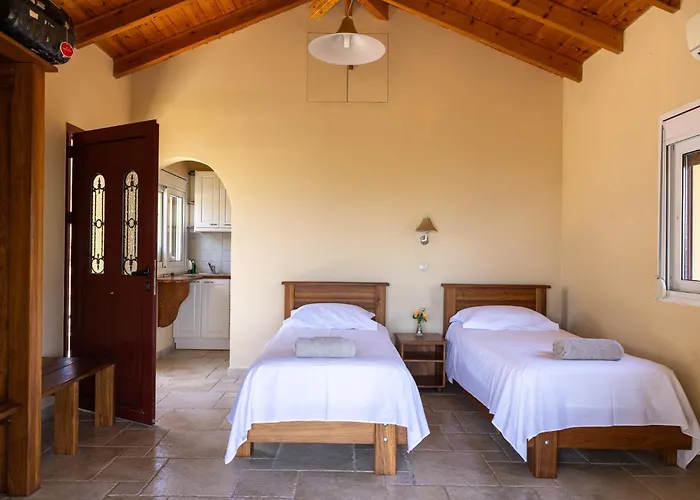 Villa Minos - 4-bedroom Luxury With Pool In Spartia, Kefalonia